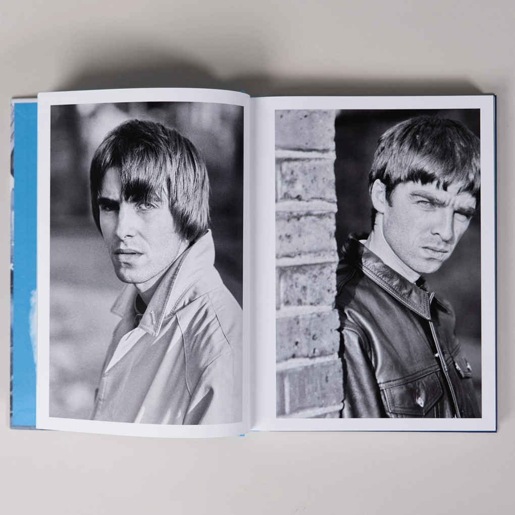 Photographs of Oasis